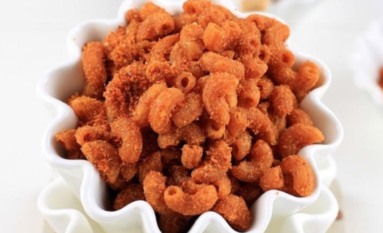 Makaroni Pedas Cemilan Renyah Favorit Pecinta Pedas