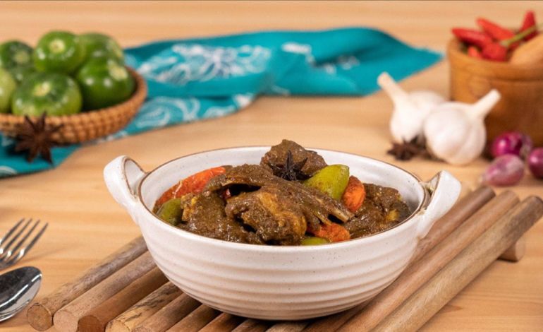 Tengkleng Kuliner Khas Solo Berbahan Tulang Kambing