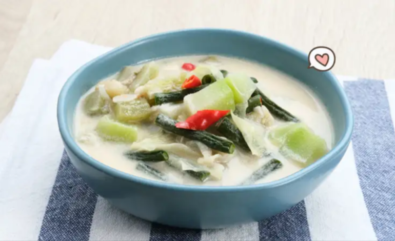 Sayur Lodeh Hidangan Khas Indonesia