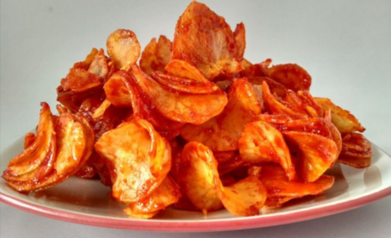 Keripik sanjai populer dari minangkabau