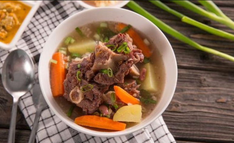 Sop Daging Sapi Hidangan Hangat Yang Menggugah Selera